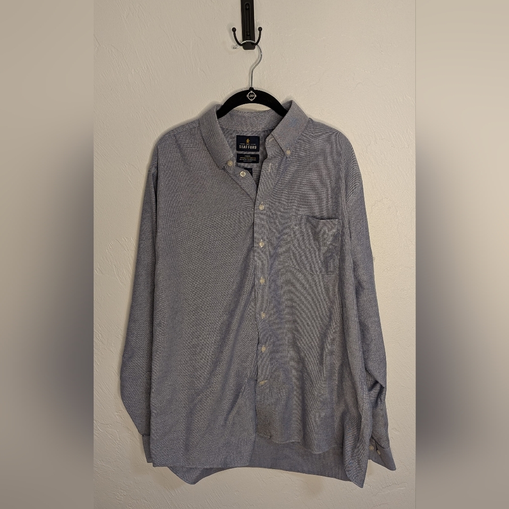 Stafford Men's Light Blue Casual Shirt